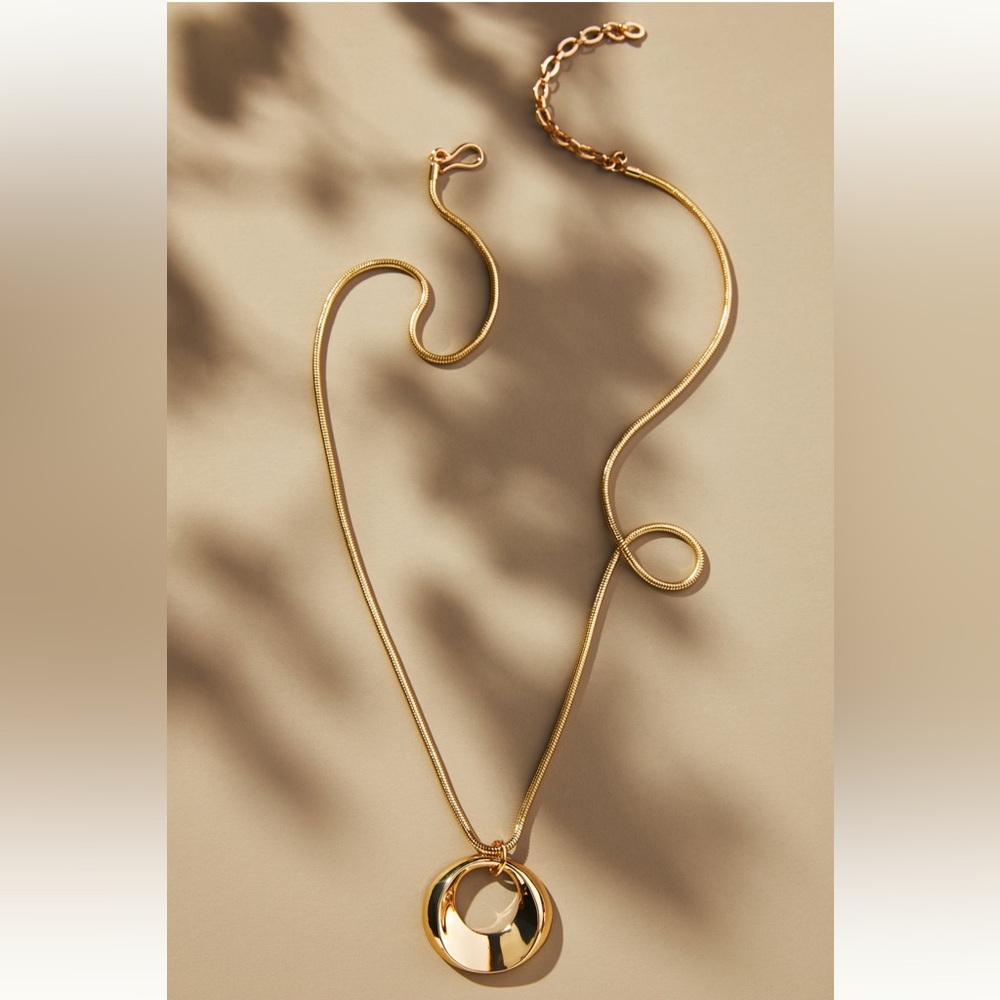 Anthropologie Circle Pendant Necklace